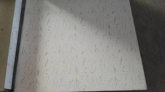 Brandsäkert och sänkbart tak